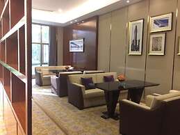 Longjiang Country Garden Phoenix Hotel