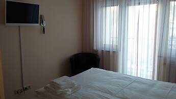 Hotel  Vesta