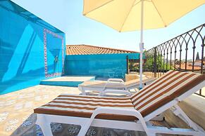 Delight Deluxe Aparts