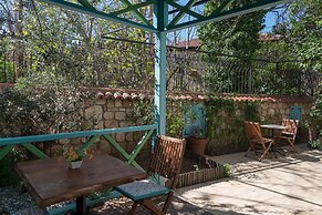 Delight Deluxe Aparts