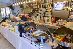 Delight Deluxe Aparts