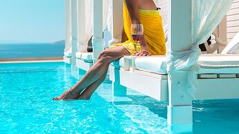 Luxury Family Apartment - Pool, Seaview, 200m Beach