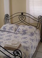 Posada Colonial Apartments