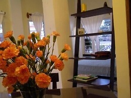 Posada Colonial Apartments