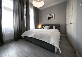 Friendhouse Apartments - Train Station Area