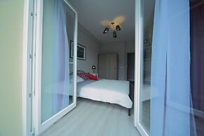 Friendhouse Apartments - Train Station Area