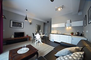 Friendhouse Apartments - Train Station Area