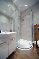 Friendhouse Apartments - Train Station Area