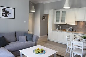 Friendhouse Apartments - Train Station Area