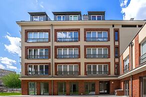 Friendhouse Apartments - Train Station Area