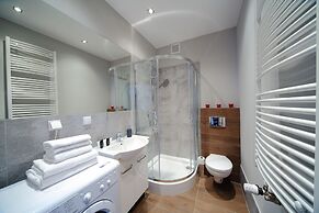 Friendhouse Apartments - Train Station Area