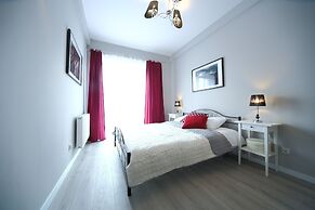 Friendhouse Apartments - Train Station Area