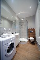 Friendhouse Apartments - Train Station Area