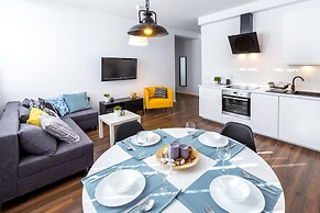 Friendhouse Apartments - Train Station Area