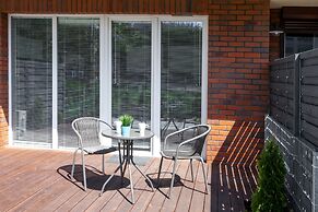 Friendhouse Apartments - Train Station Area