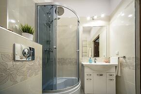 Friendhouse Apartments - Train Station Area