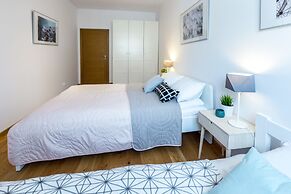 Friendhouse Apartments - Train Station Area