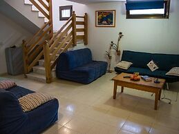 International Surf School & Camp - Hostel