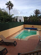 International Surf School & Camp - Hostel