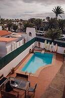 International Surf School & Camp - Hostel