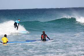 International Surf School & Camp - Hostel