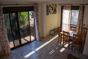 International Surf School & Camp - Hostel