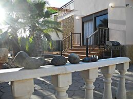 International Surf School & Camp - Hostel