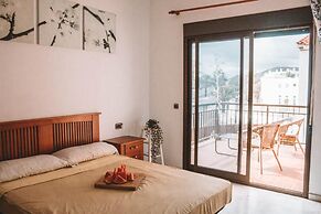 International Surf School & Camp - Hostel