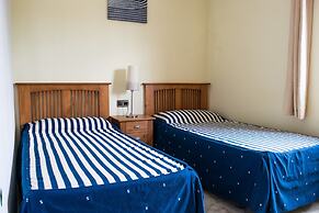 International Surf School & Camp - Hostel