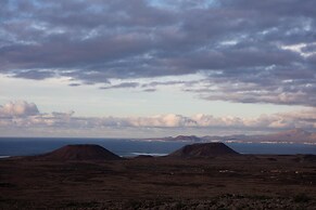 International Surf School & Camp - Hostel