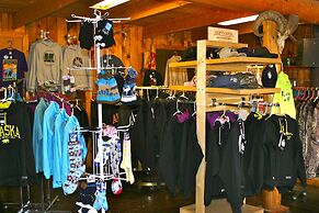 Denali Grizzly Bear Resort