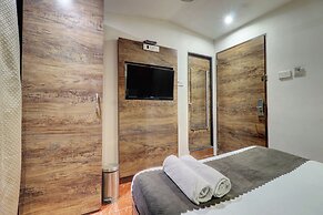 Hotel AK International