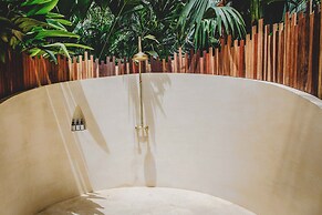 One Santuario Natural
