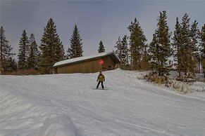 TYRA SKI IN OUT 4 BR Condo