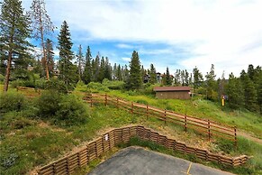 TYRA SKI IN OUT 4 BR Condo