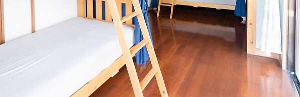 ALL FRIENDS - Hostel