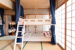 ALL FRIENDS - Hostel