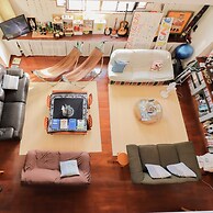 ALL FRIENDS - Hostel