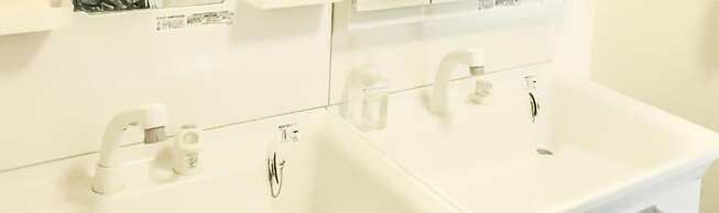 ALL FRIENDS - Hostel