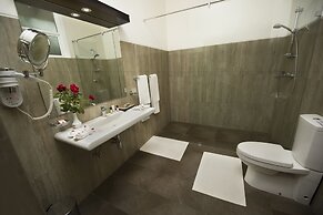 Mandara Rosen