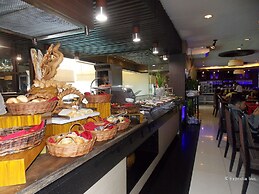 L'Fisher Chalet