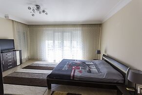 Paradise Town Villa Royal