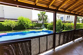 Paradise Town Villa Royal