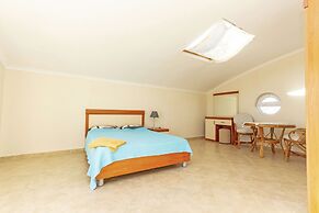 Paradise Town Villa Royal