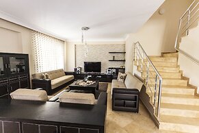 Paradise Town Villa Royal