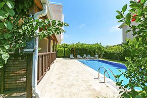 Paradise Town Villa Royal