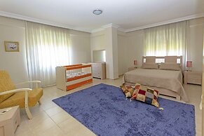 Paradise Town Villa Hazel