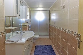 Paradise Town Villa Hazel