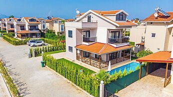 Paradise Town Villa Lisa