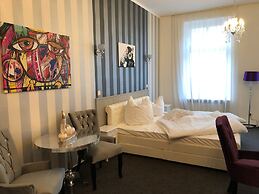 Mason Boutique Hotel